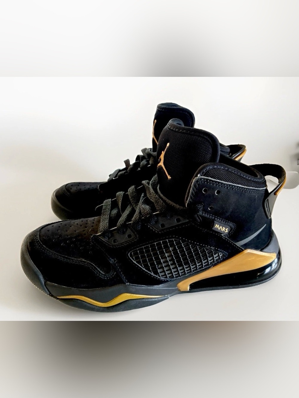 Jordan Mars 270 Black and Gold